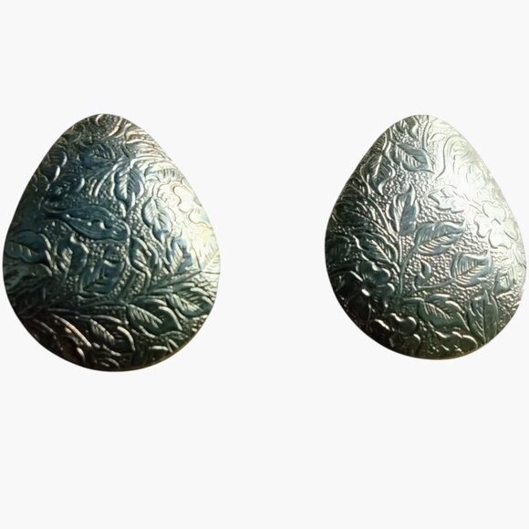 Textured Gold Tone Teardrop Earrings Vintage Style Floral Pattern Pierced Posts - Picture 4 of 10